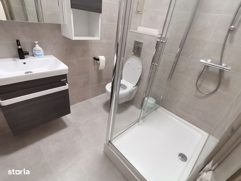 INCHIRIEZ ap. 3 camere de lux, prima inchiriere,zona Doamna Stanca