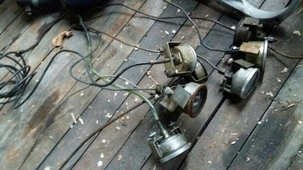 Manometru presiune ulei si ceasuri temperatura apa