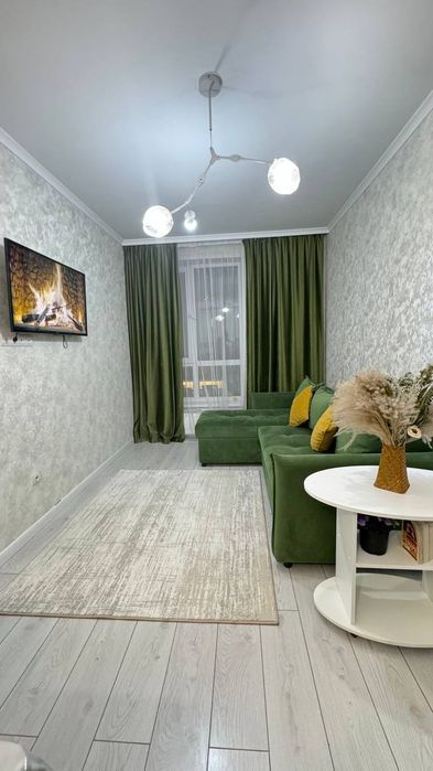 Сдаётся однушка по часовой!