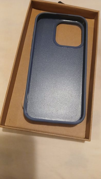 Нов holdit калъф за iPhone 16 Pro и стойка за телефон за 25