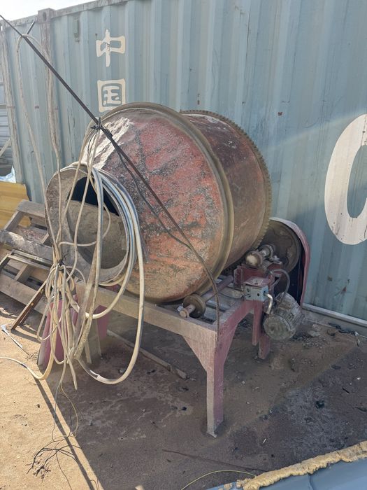 Бетономешалка 380