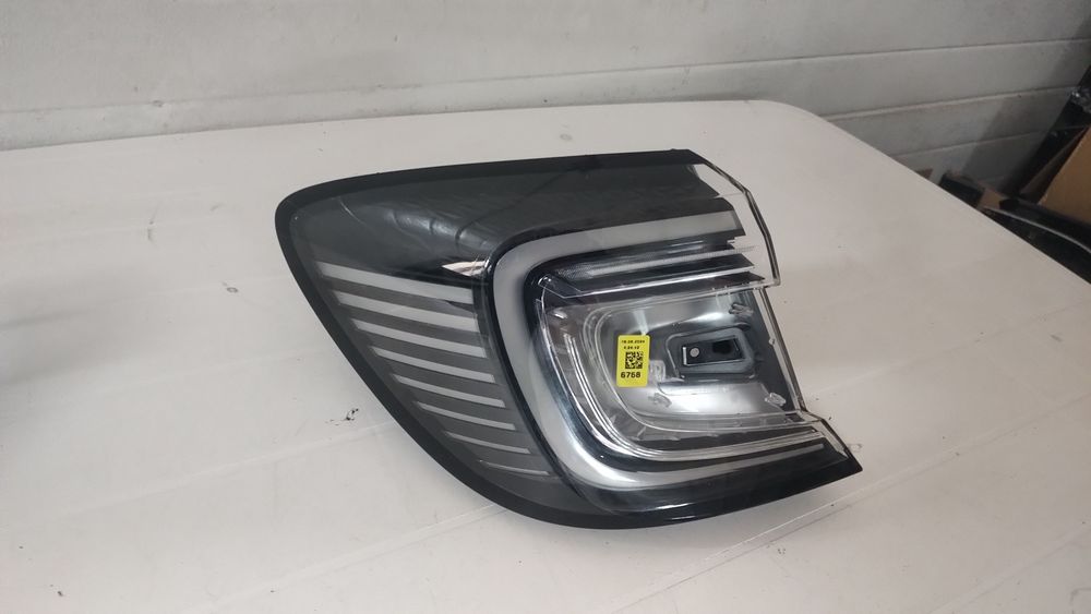 Lampa, stop  stânga captur 2 facelift cod 265550246R