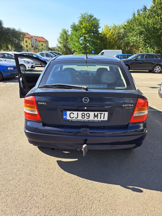 Vând Opel astra g