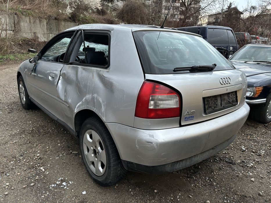Ауди А3 8L 1.8 125к.с на части.