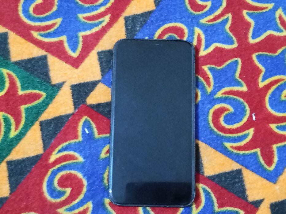 Продаю Айфон 11 срочна Сарыагаш