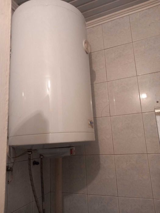 Апартамент 2 стаи и кухня за продажба