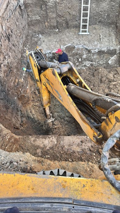 Экскаватор-погрузчик 3/1 jcb 3cx