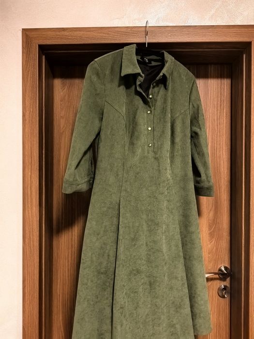 Дамска велурена роклля