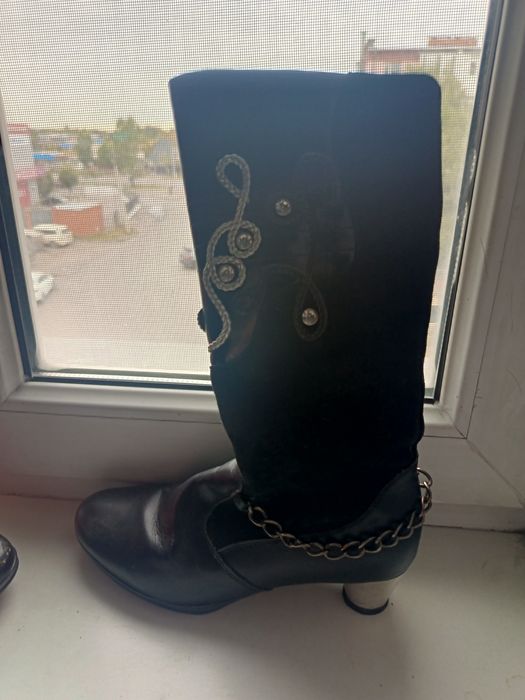 Продам сапоги женские