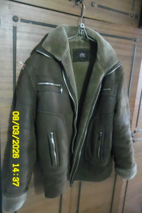 Продам: 2-е мужские  дубленки