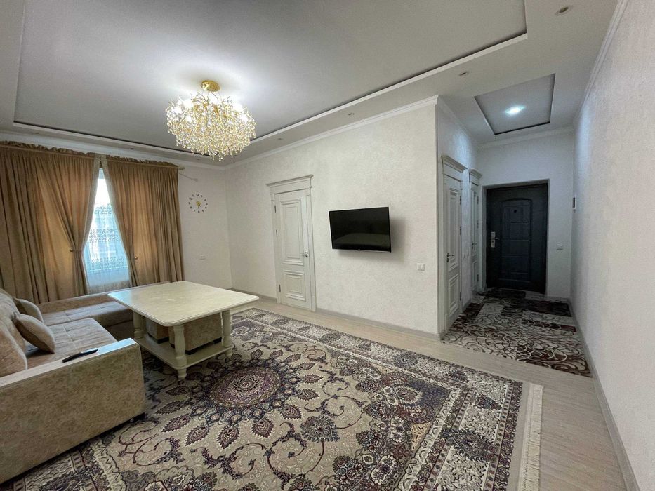 3х комнатная квартира на 7 этаже 76кв/м, в Самарканде