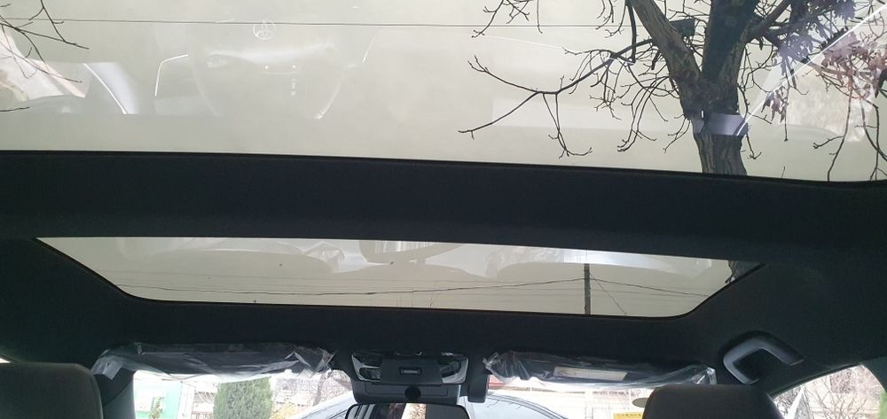 TOYOTA Camry. Gibrid 2.0L mator. Yili 2025. Yurgani 8. Narxi 46500