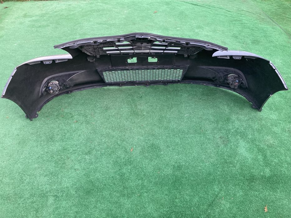 Предна броня за тойота версо/Toyota verso 09-12г