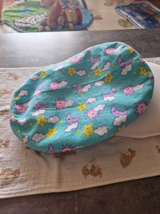 Възглавница за бебе против плоска глава/размер М + калъфка