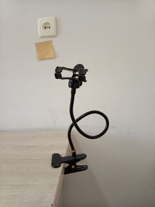 Telefon tutgich har qanday joyga Moslashadi