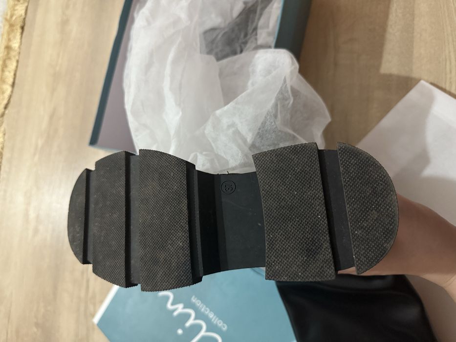 Продам обувь