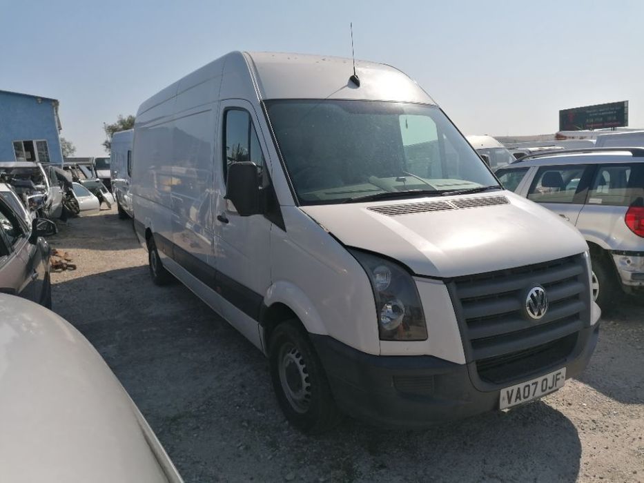 Dezmembrez piese VW Crafter
