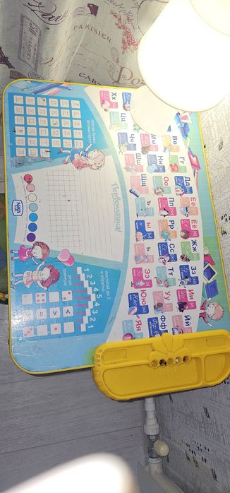 Детский стол и стульчик