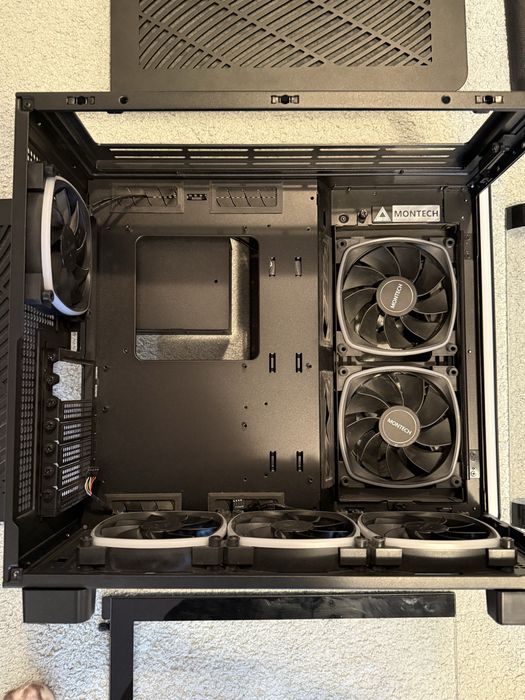 Кутия за компютър Montech king 95 pro