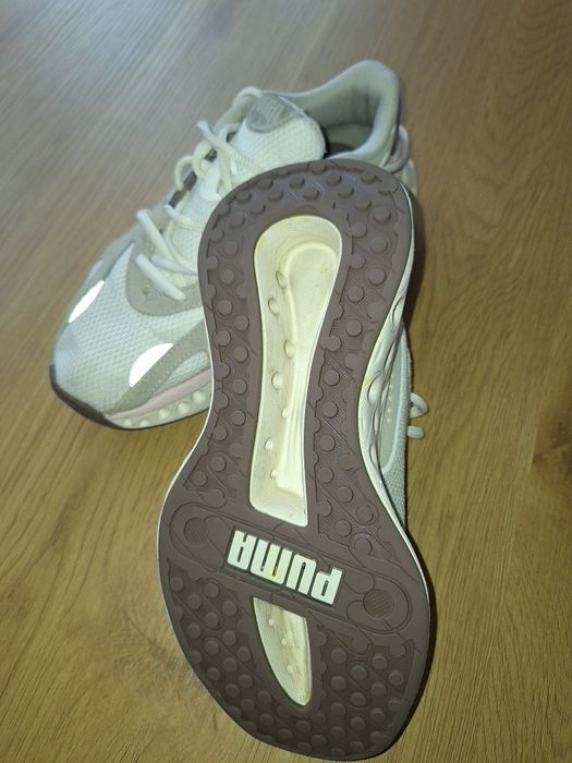 Маратонки ПУМА  !