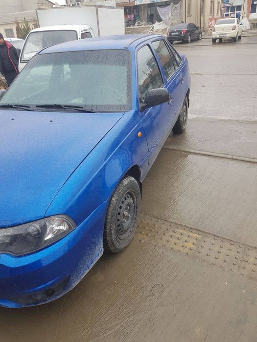 Nexus sotiladi 2011 yurgani 40000