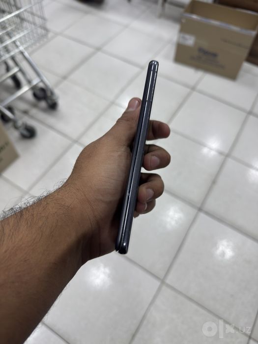 Samsung S21 8/256