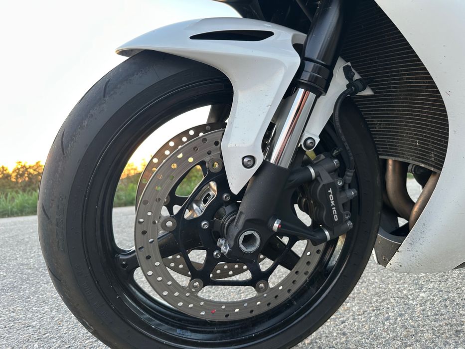 Honda cbr 1000 rr fireblade
