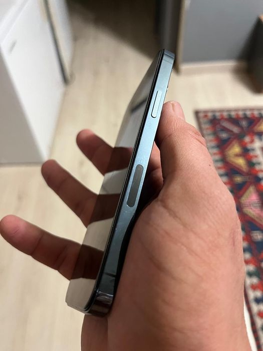 Продам iPhone 12 pro