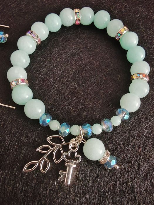 Комплект гривна с обеци-Светлозелен ангелит