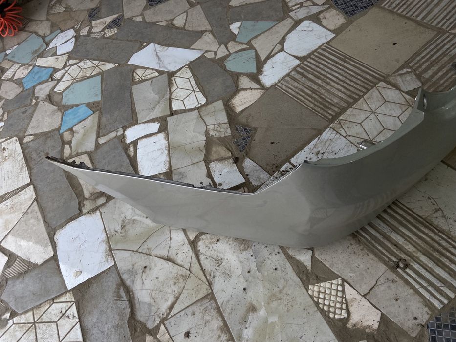 Продам бампер задний от Камри хле