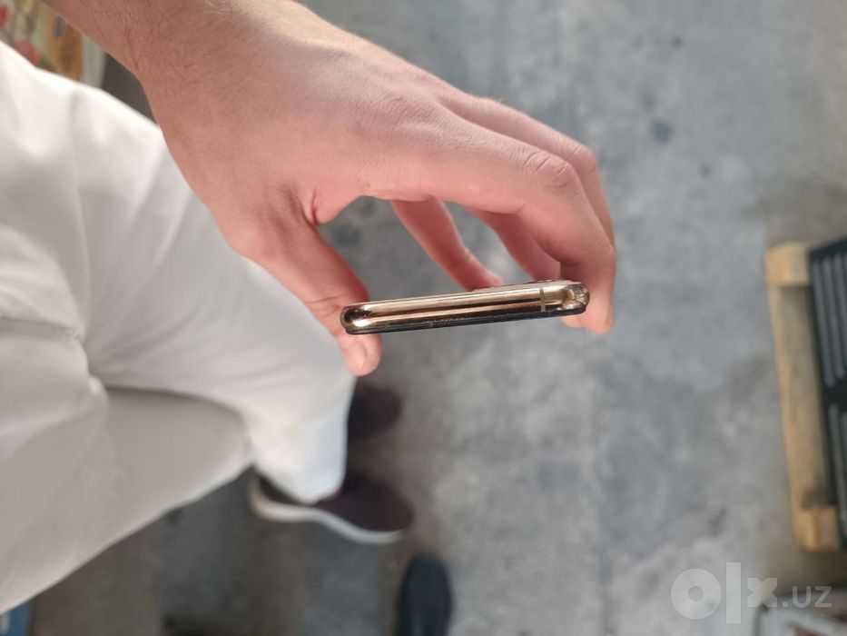 Iphone 11pro gold