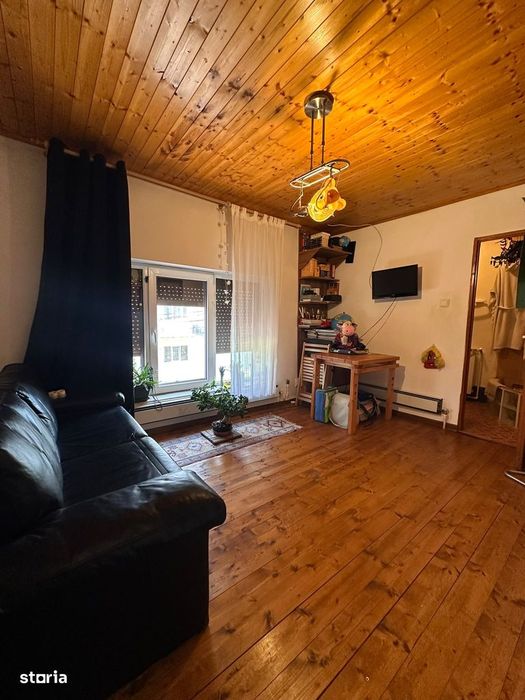 Apartment in Roman - Vedere 2