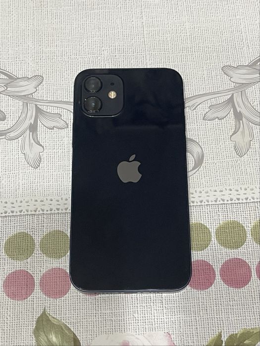 Vand iphone 12,64gb