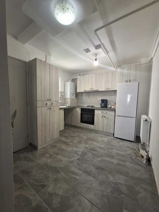 Apartament cu 2 camere decomandat
