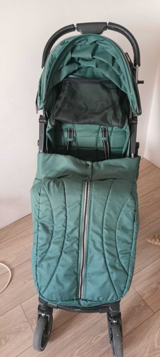 Коляска-чемодан почти новая