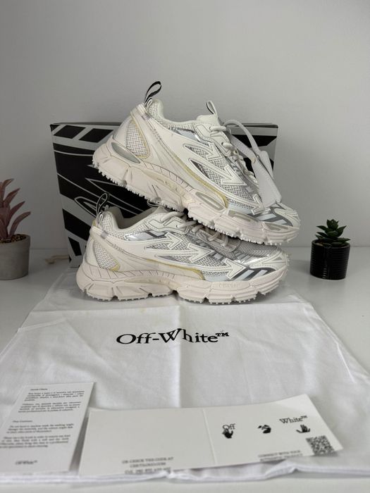 Off white ,,Be right back'' Albi(40,41)(PLATA RAMBURS,FARA AVANS Verificare la livrare )