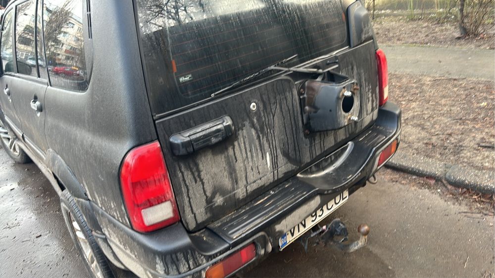 Suzuki Grand Vitara XL-7 RHW 2.0 Diesel – 4×4 – Vopsit Raptor