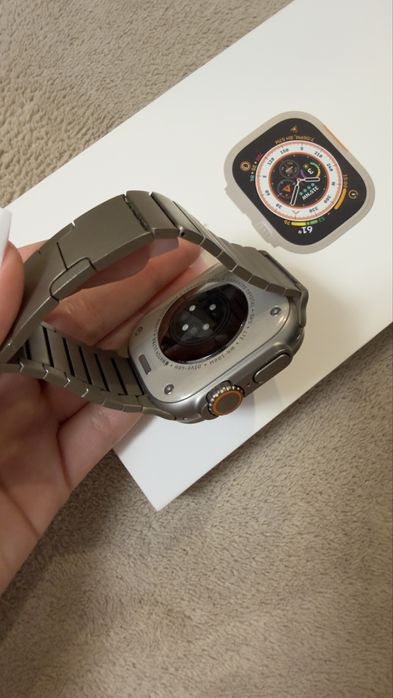 Apple watch ultra 2 titanium 49mm