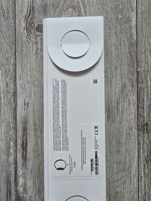 Apple Watch SE часовник