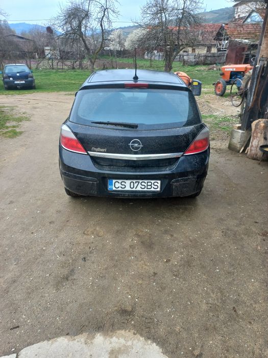 Masina de vanzare în stare perfecta cu acte valabile la zi