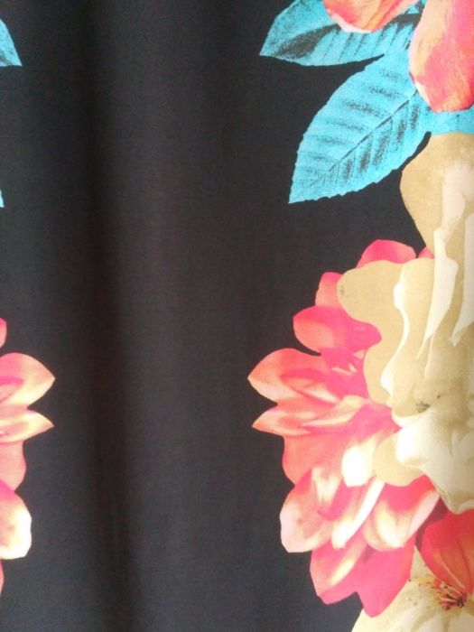 Цветна дамска рокля