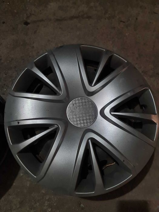 Джанти 15' 4 болта стоманени заедно с тасове от Режо 307