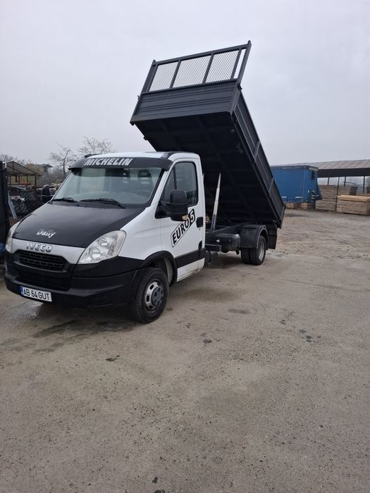 Vând Iveco DAILY