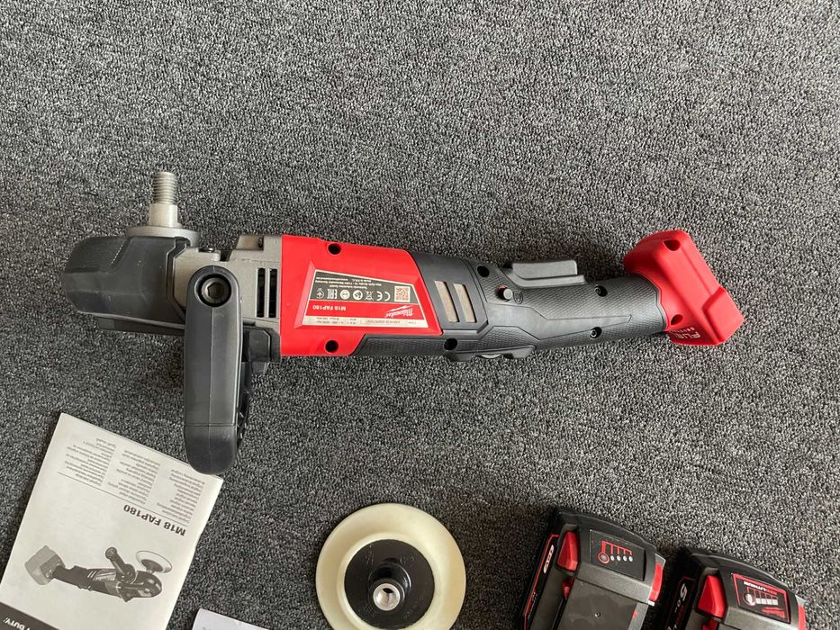 MILWAUKEE Акумулаторна полираща машина M18FAP180-502X 493345 MILWAUKEE