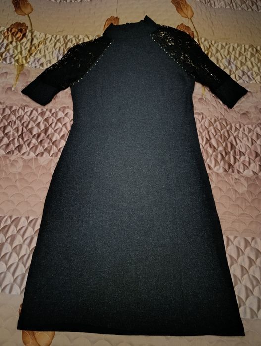 Женское платье. Размер S-M.