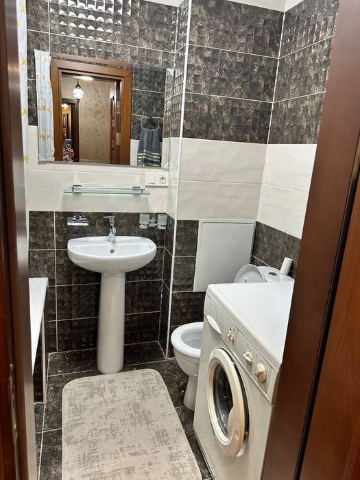 Сдается 4х комнатная квартира на ц1!!!