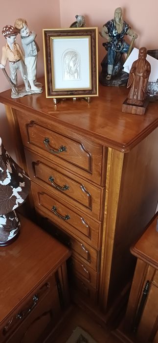 Mobila lemn masiv clasica