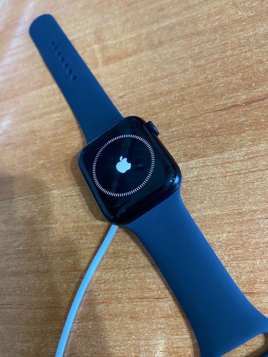 Apple Watch SE 2 44mm