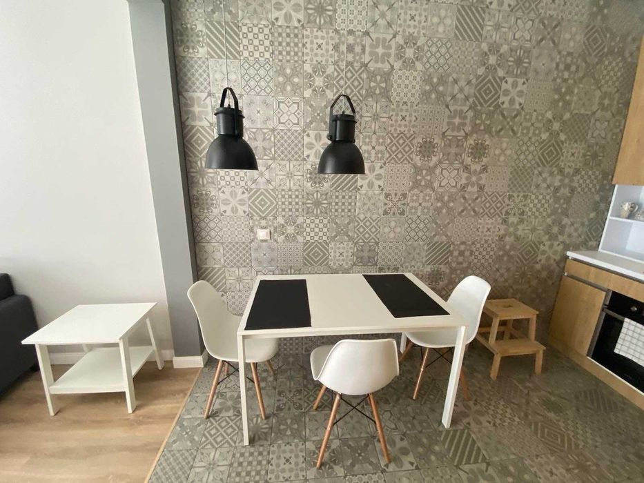 Дава се под наем Двустаен апартамент в София, Център - 70 кв.м за 548.25 € - Снимка #3