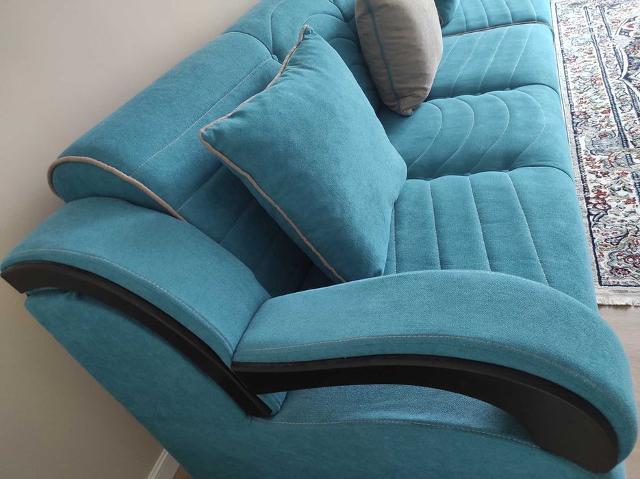 Продам 2 дивана по 2 м